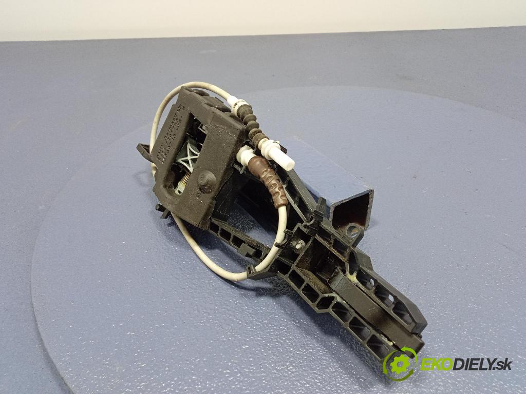 Bmw Seria 1 2014 rukoväť Predné Prava: