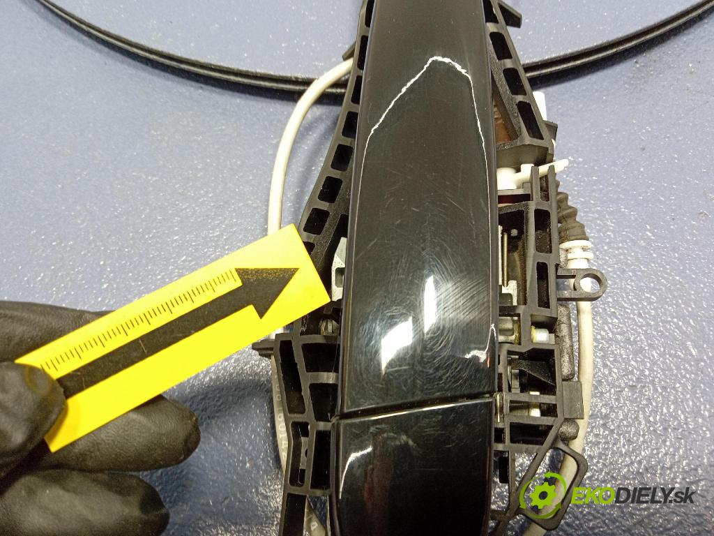 Bmw Seria 1 2014 rukoväť Predné Prava: