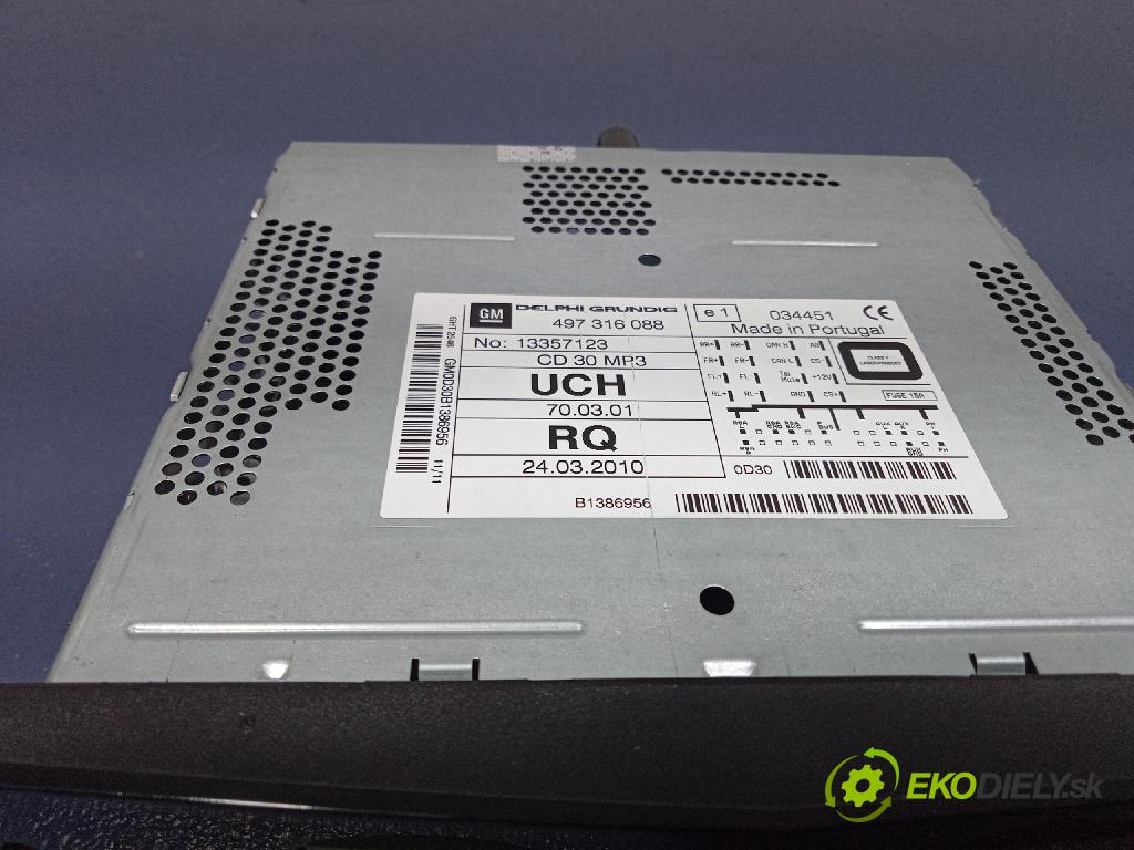 Opel Zafira 2011 Radio I Navigácia: 13357123