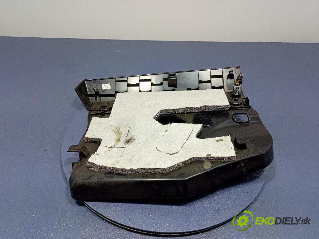 Bmw Seria 1 2014 kryt Plast: Interiéry: 9236601