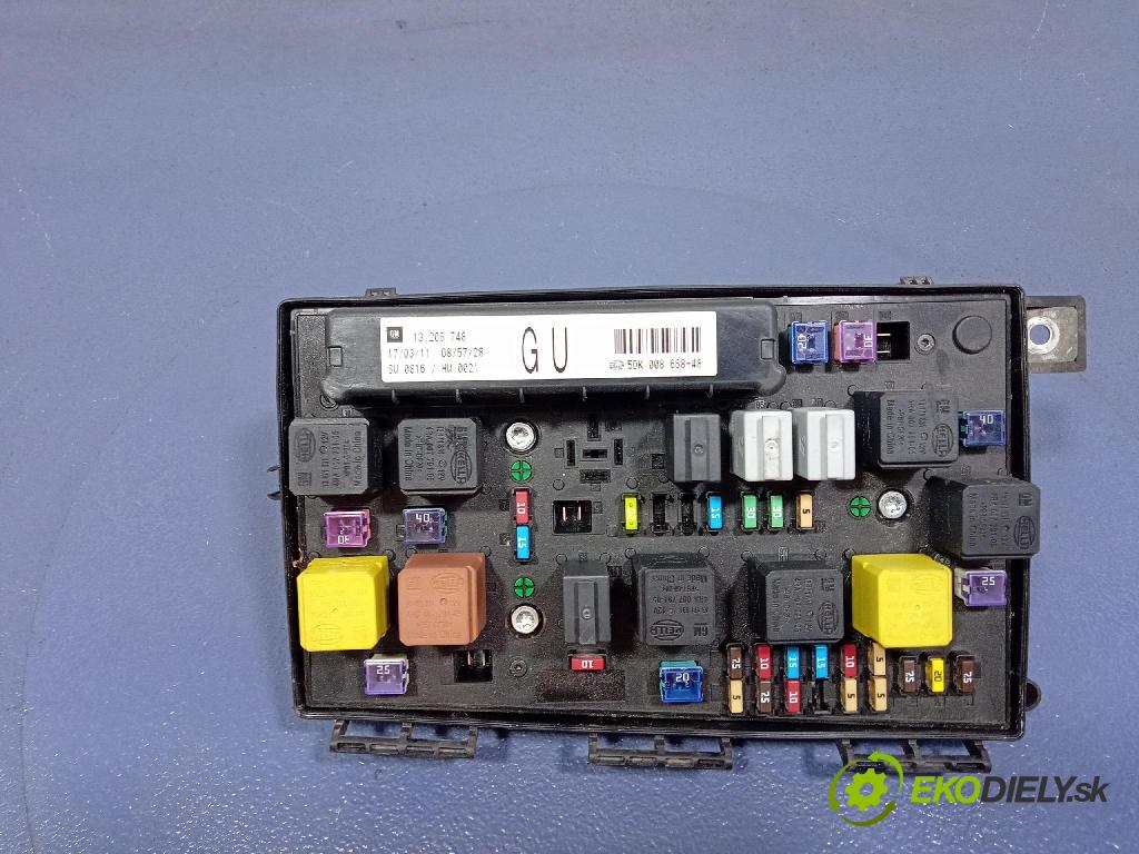 Opel Zafira 2011 riadiaca jednotka Motor: 55571557