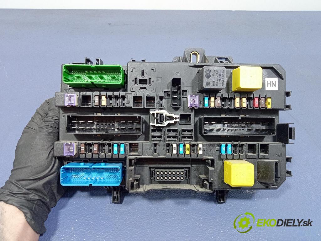 Opel Zafira 2011 riadiaca jednotka Motor: 55571557