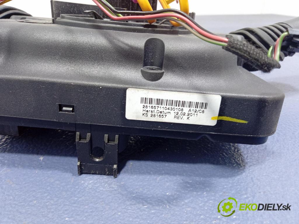 Opel Zafira 2011 řídící jednotka Motor: 55571557