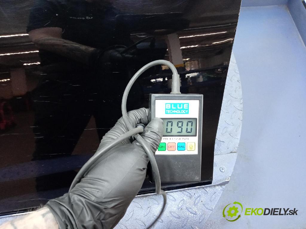 Bmw Seria 1 2014 dvere Predné Vľavo: