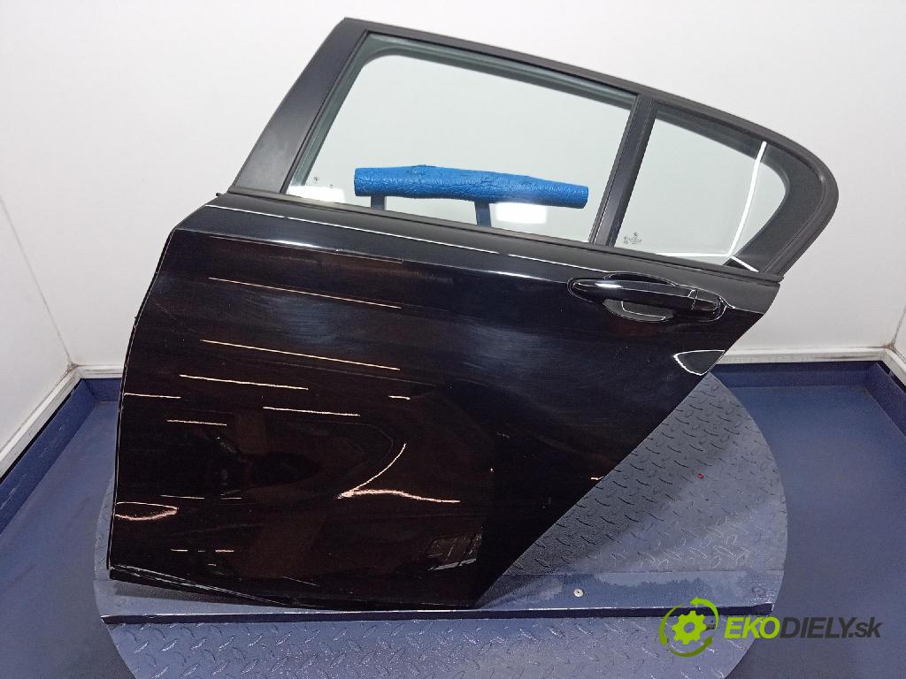 Bmw Seria 1 2014 dvere zad Vľavo: