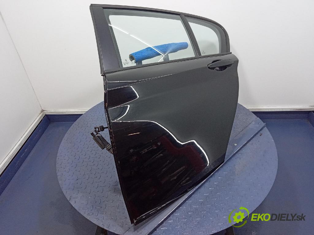 Bmw Seria 1 2014 dvere zad Vľavo: