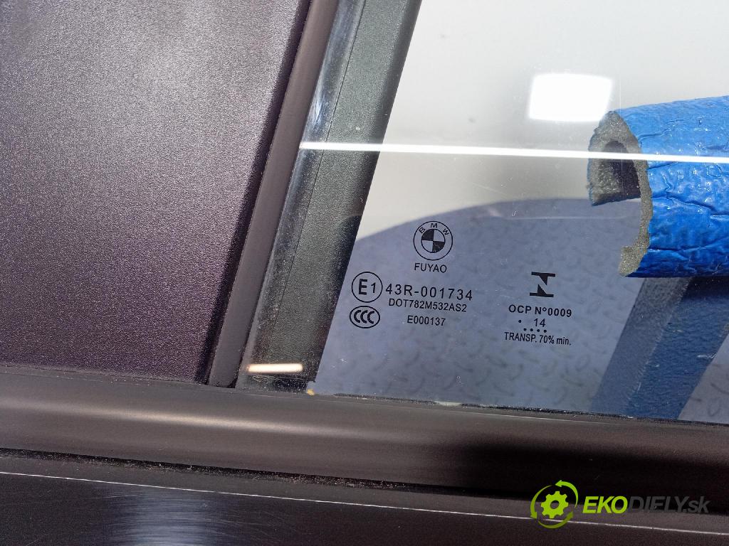 Bmw Seria 1 2014 dvere zad Vľavo: