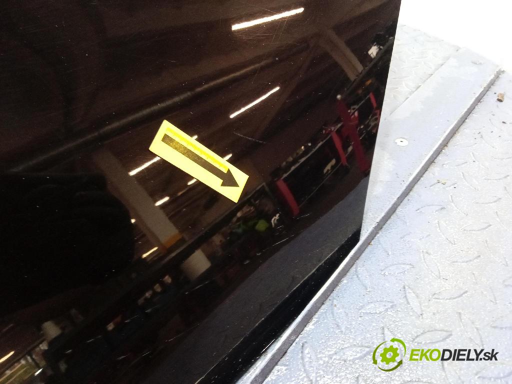 Bmw Seria 1 2014 dvere zad Vľavo: 