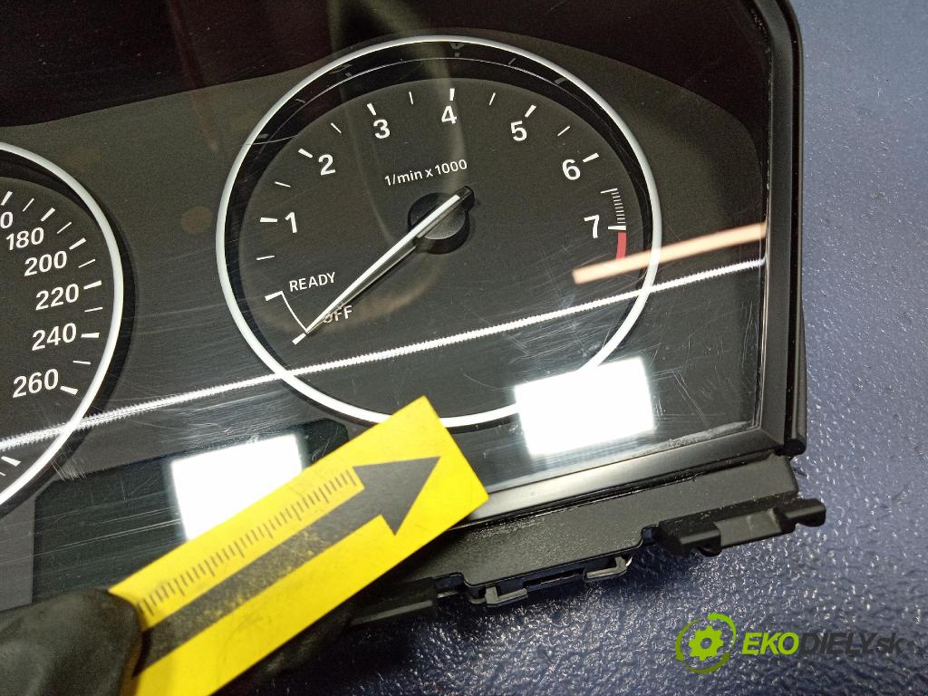 Bmw Seria 1 2014 prístrojovka/ budíky 9365959