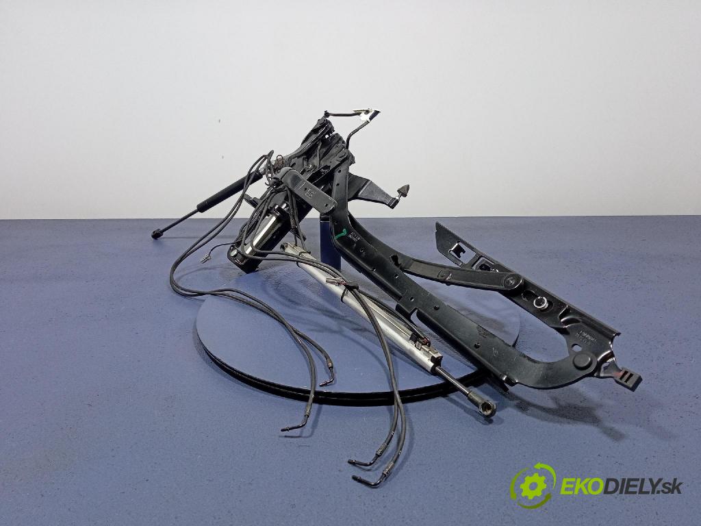 Nissan Micra 2006 strecha E11A402271