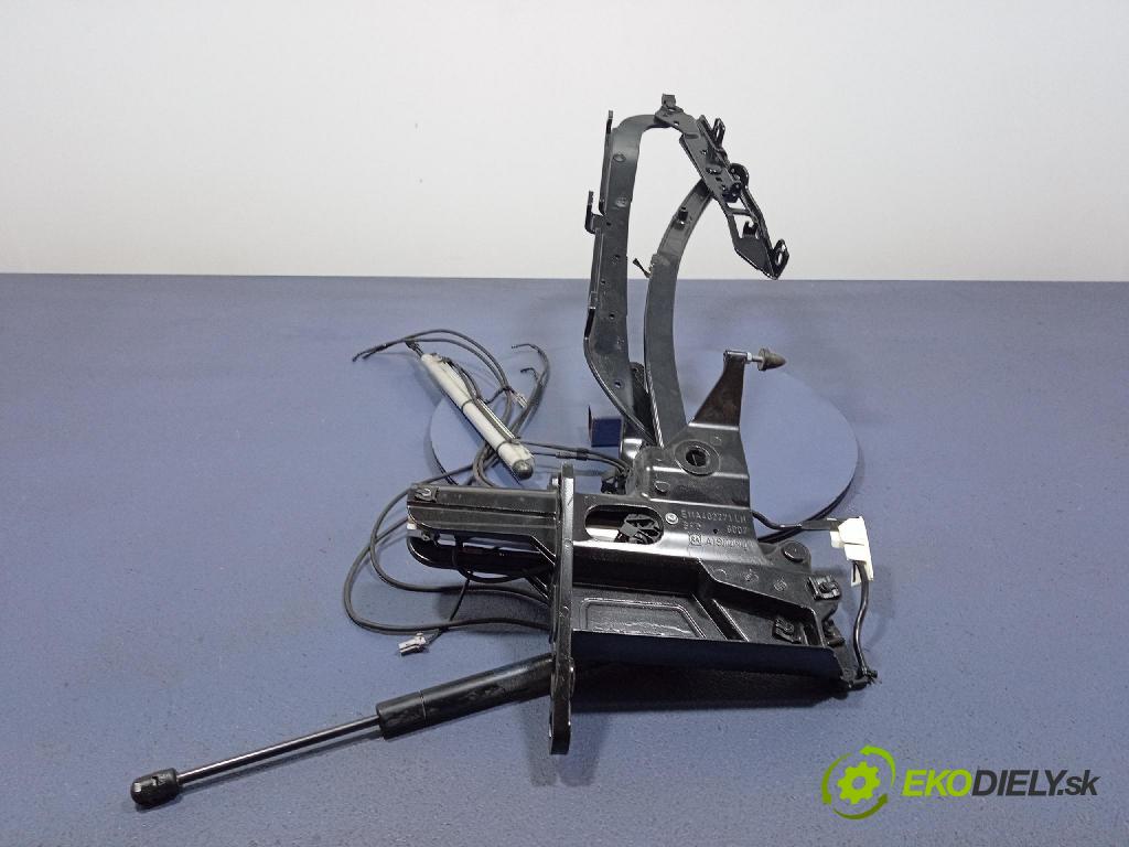 Nissan Micra 2006 strecha E11A402271