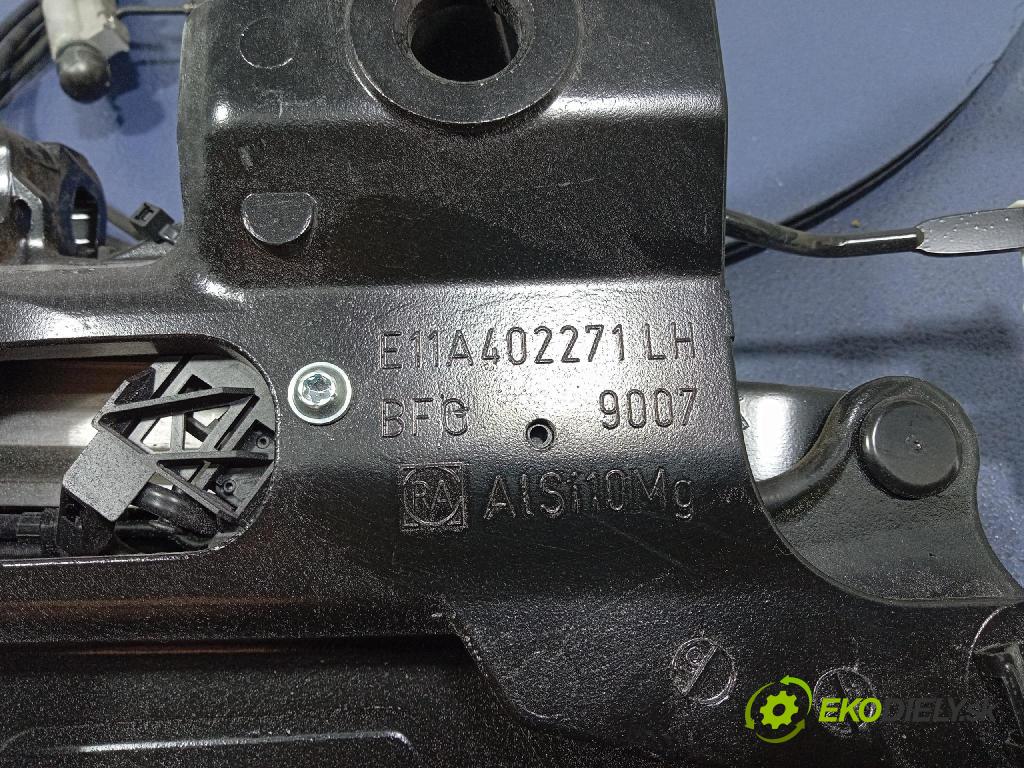 Nissan Micra 2006 strecha E11A402271