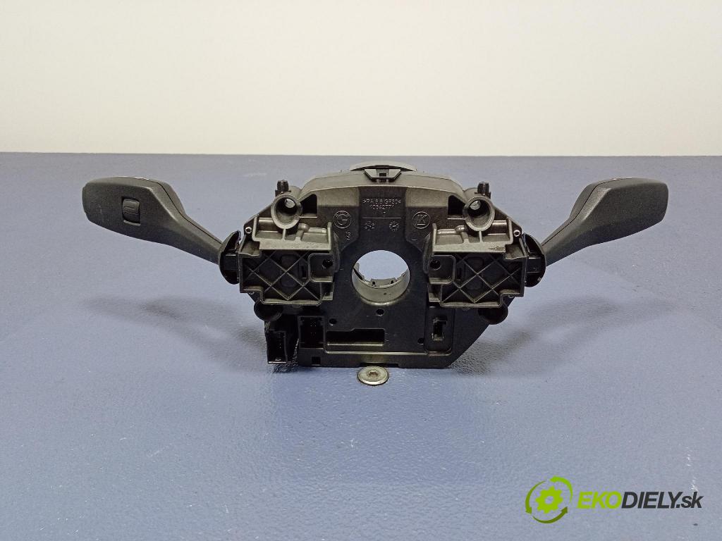 Bmw Seria 1 2014 prepínač Komplex: 9351147