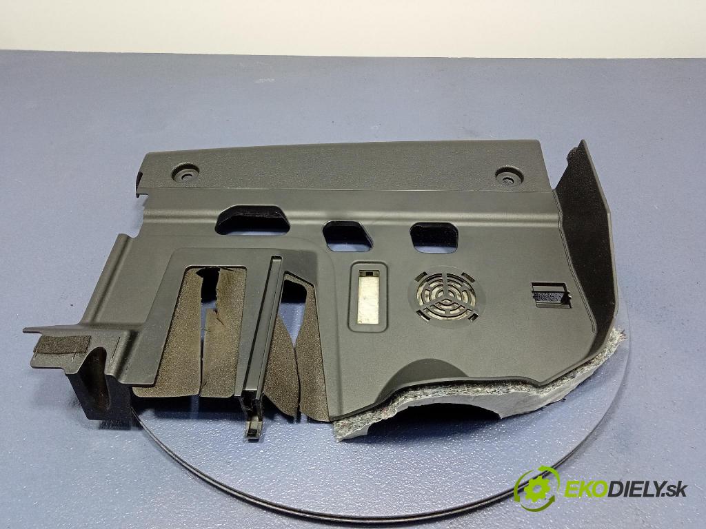 Bmw Seria 1 2014 kryt Plast: Interiéry: 9236595