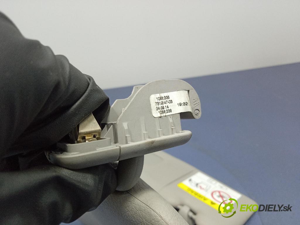 Bmw Seria 1 2014 kryt slnečná clona 7319148