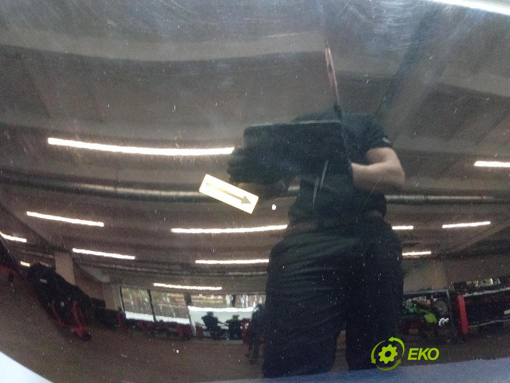 Bmw Seria 1 2014 kapota přední: