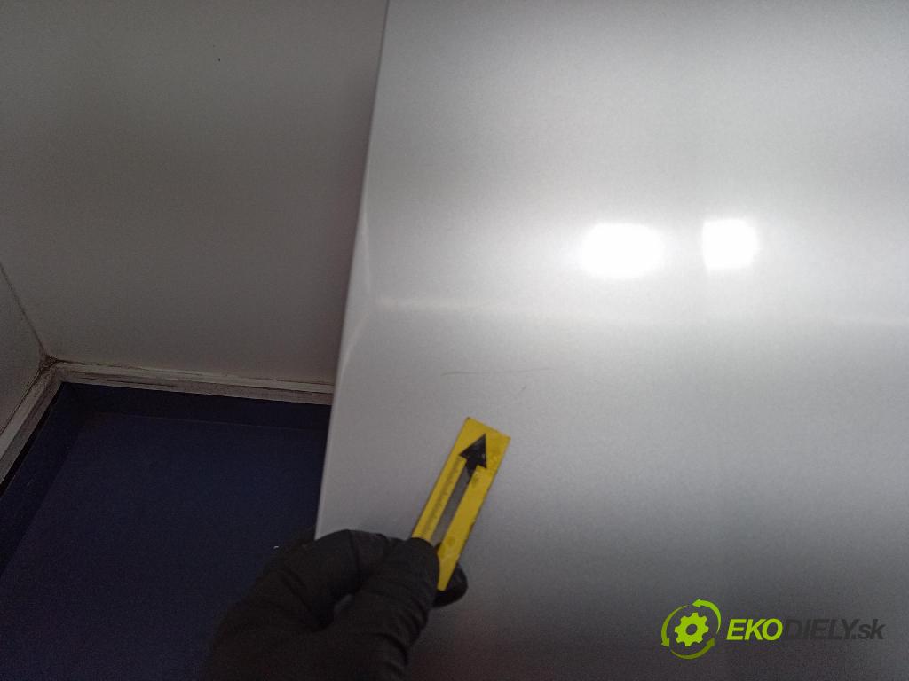 Opel Vectra 2006 kapota přední: