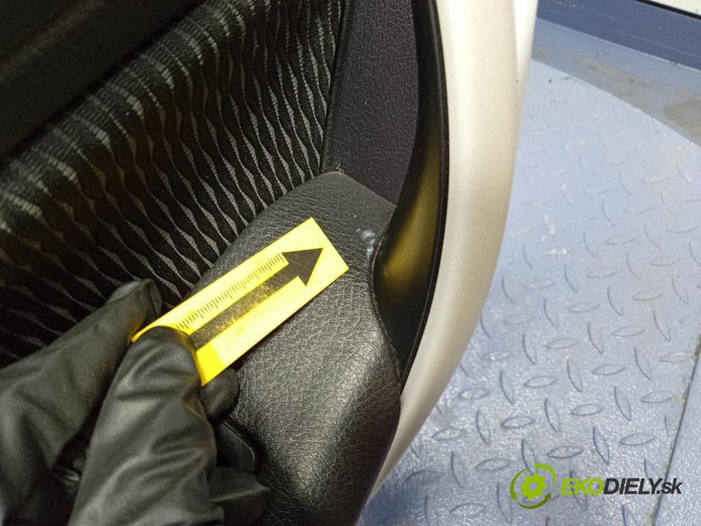 Bmw Seria 1 2014 Čalounictví: dvere zad ľavá 7292859