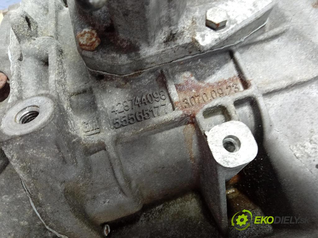 Opel Zafira 2011 prevodovka Manualna 4C394