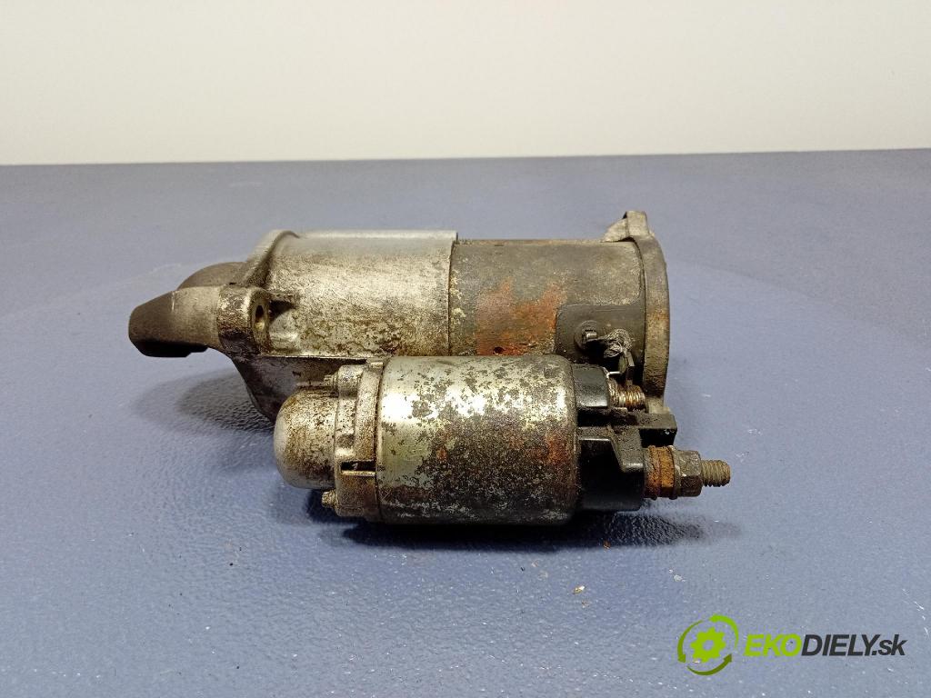 Opel Zafira 2011 štartér