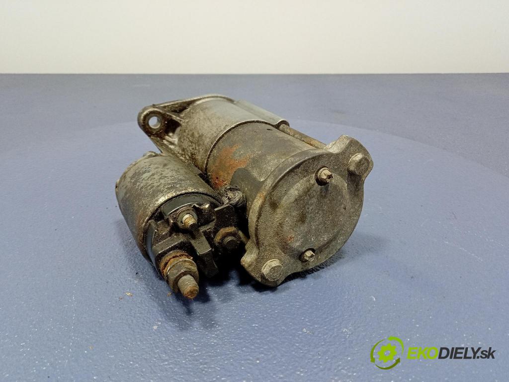 Opel Zafira 2011 štartér