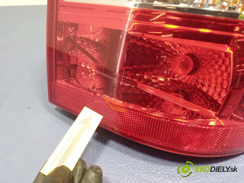 Hyundai Tucson 2004 svetlo / reflektor zad Prava: Vonkajsia: 92402-2E0