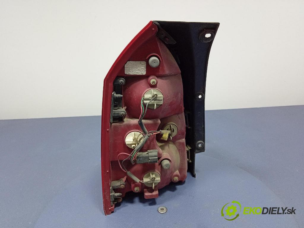 Hyundai Tucson 2004 svetlo / reflektor zad Prava: Vonkajsia: 92402-2E0