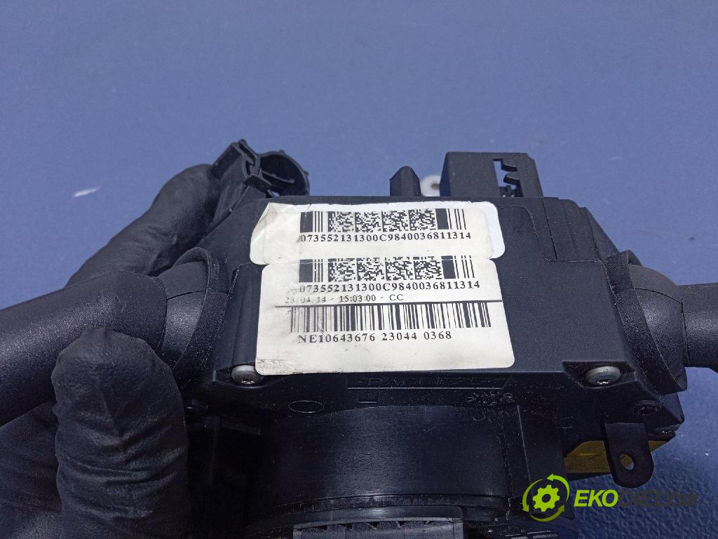 Fiat Punto 2008 prepínač Komplex: 073552131300