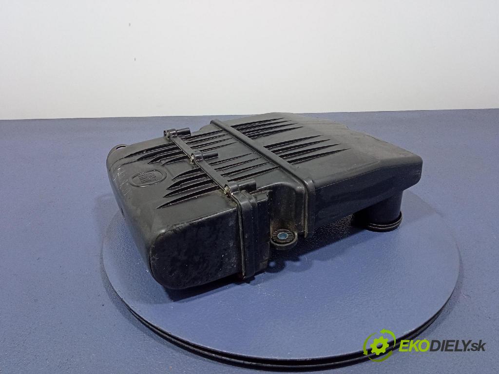 Fiat Punto 2008 obal Filtre: Vzduch: 51773400