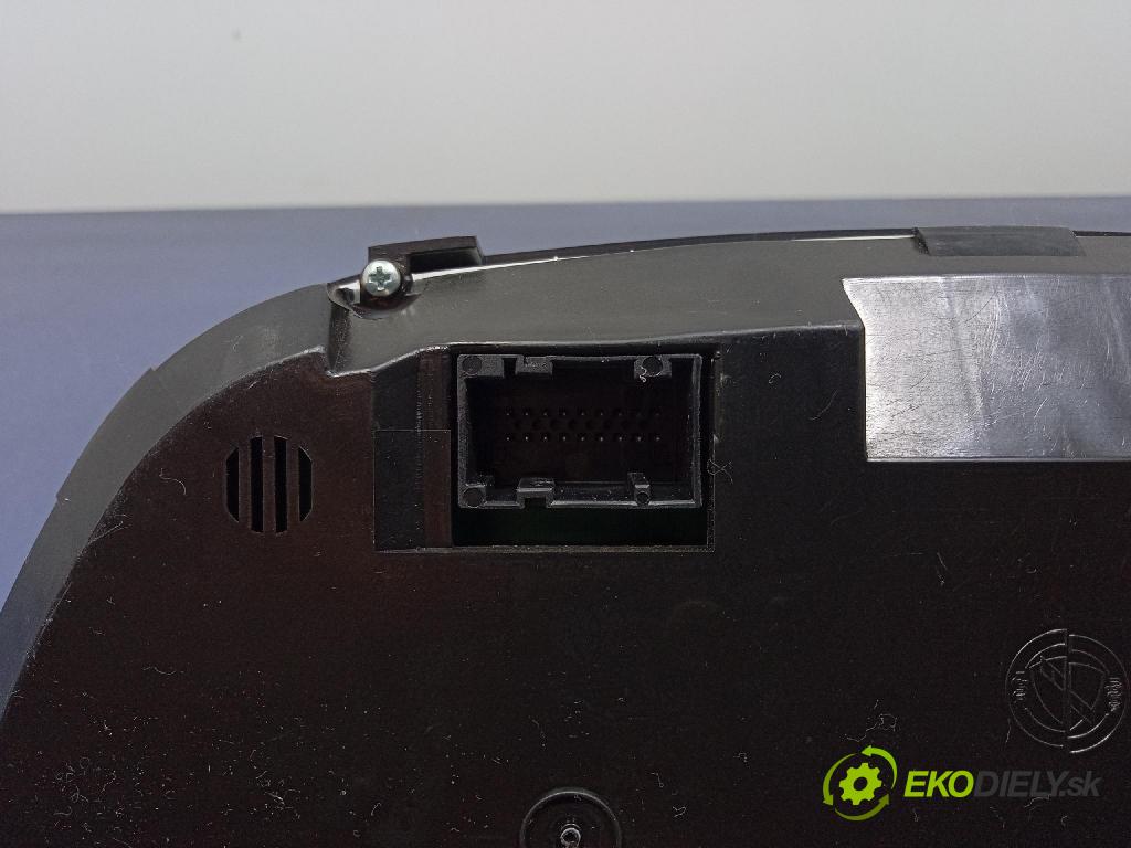 Fiat Punto 2008 prístrojovka/ budíky 51828071