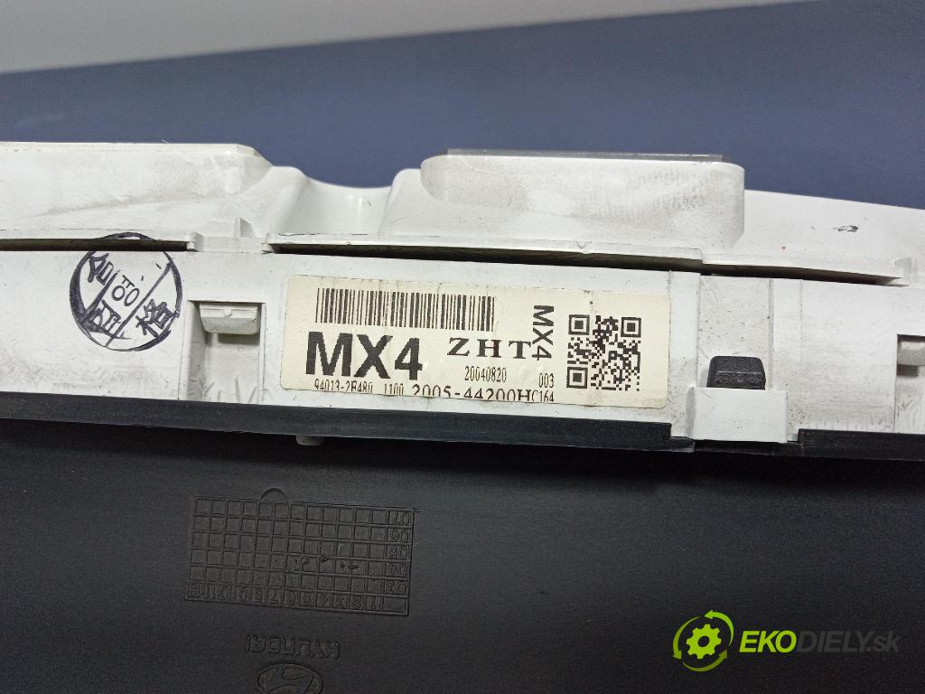 Hyundai Tucson 2004 prístrojovka/ budíky 2005-44200H