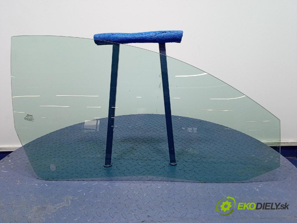 Nissan Micra 2006 sklo dvere Predné Prava: