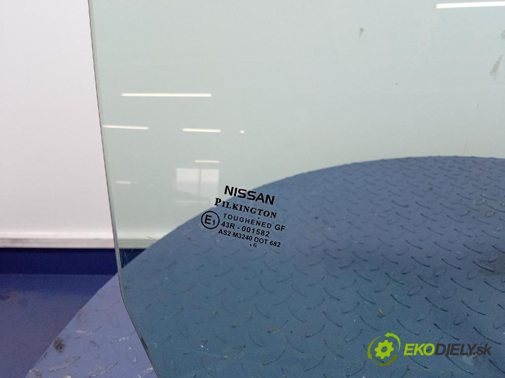 Nissan Micra 2006 sklo dvere Predné Prava: