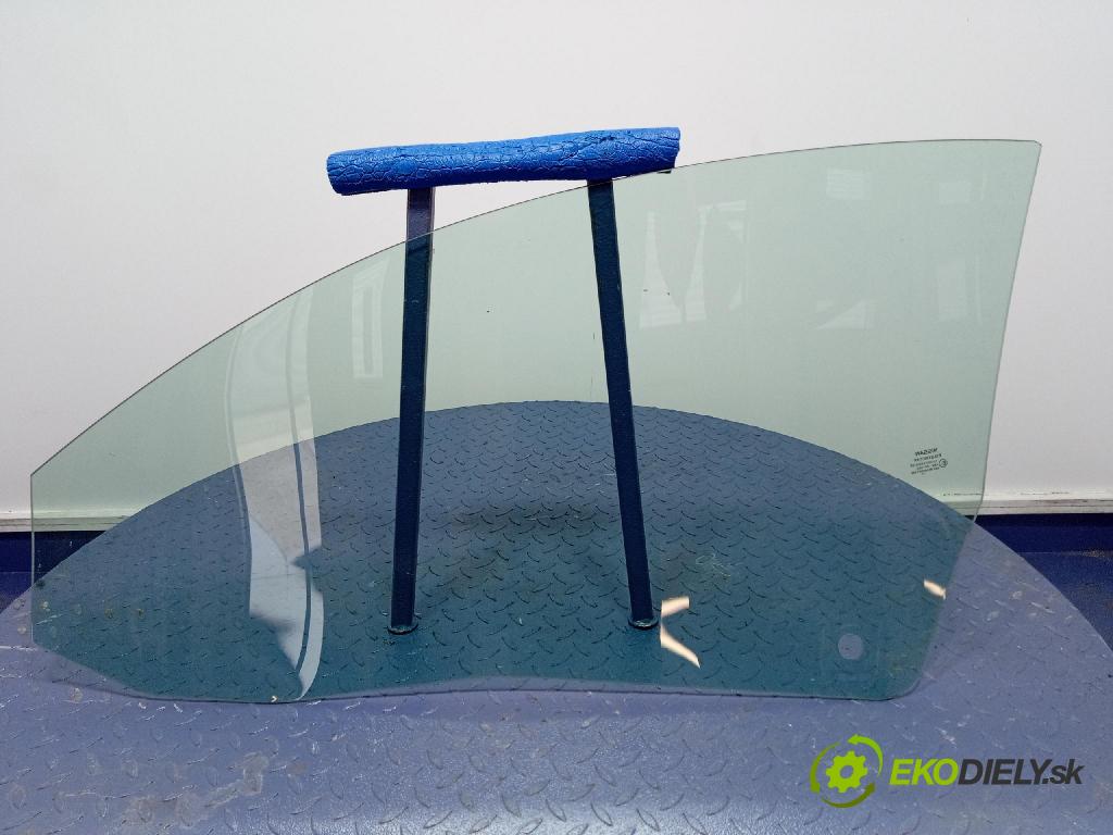 Nissan Micra 2006 sklo dveře před Práva: 