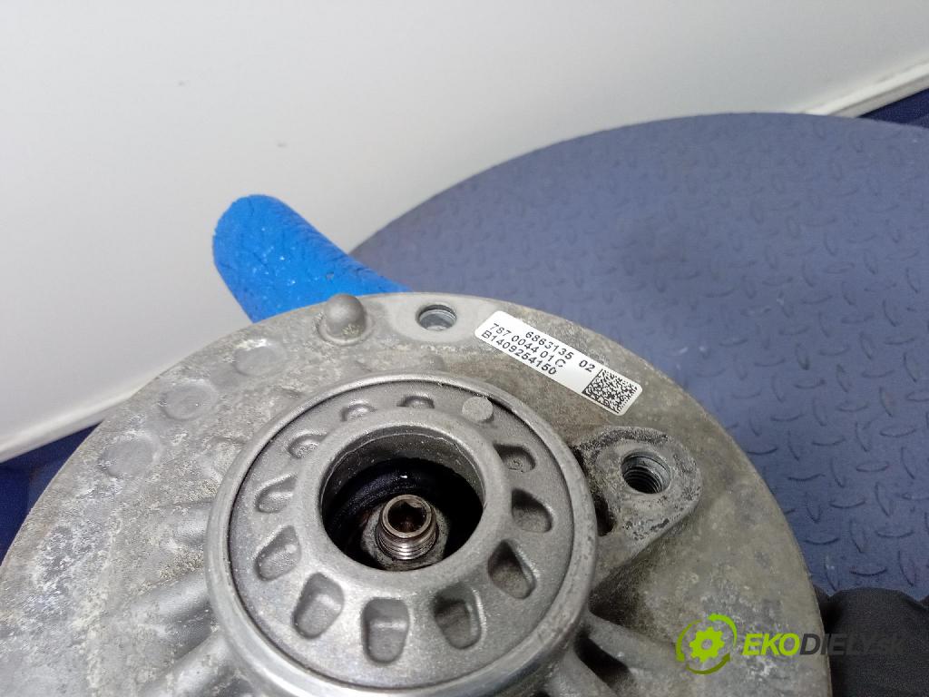 Bmw Seria 1 2014 McPerson: Vľavo: 6862171