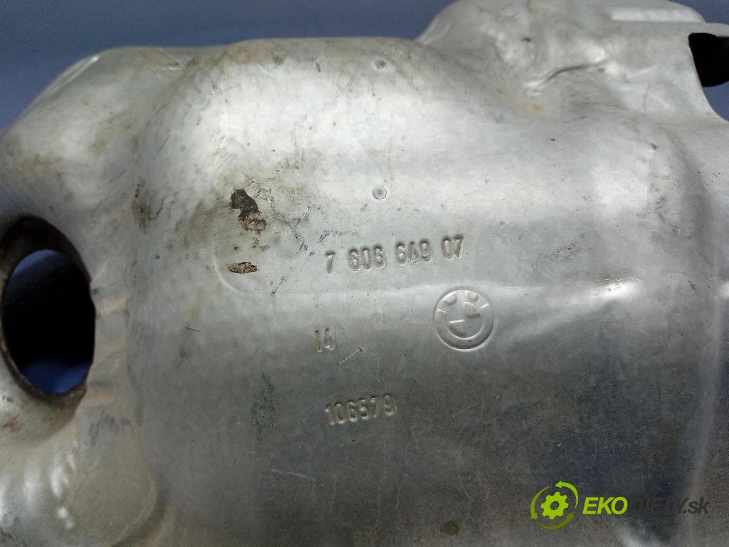 Bmw Seria 1 2014 kryt Tepelné: 7606649