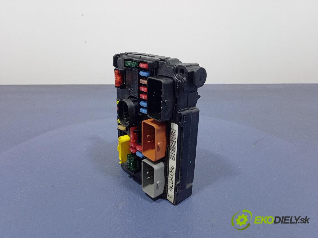 Peugeot 207 2008 skříňka Pojistky 9664997780