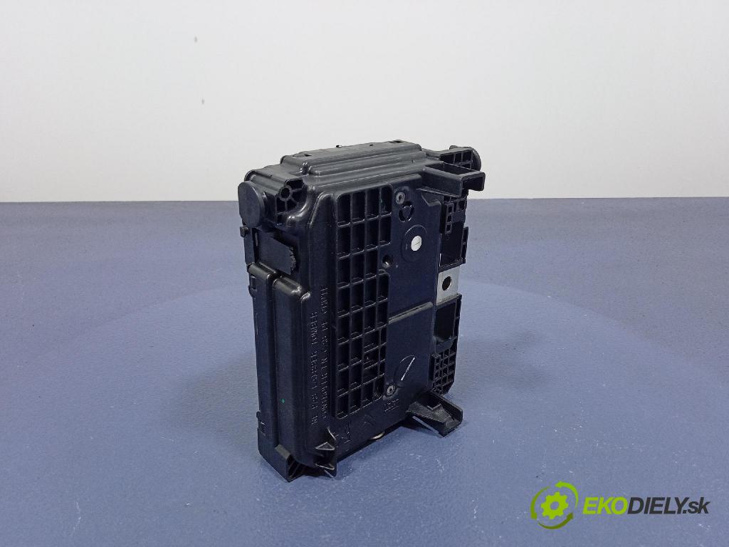 Peugeot 207 2008 skříňka Pojistky 9664997780