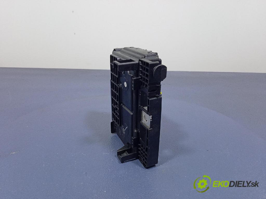 Peugeot 207 2008 skříňka Pojistky 9664997780