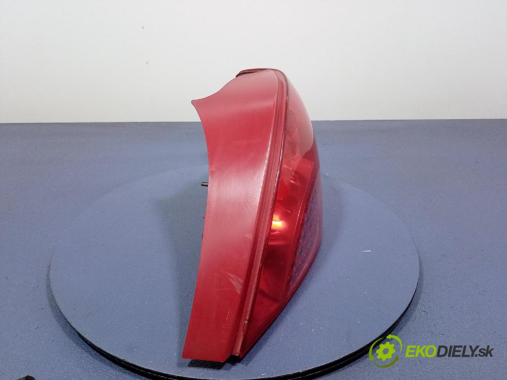 Peugeot 207 2008 svetlo / reflektor zad Prava: Vonkajsia: 9649986580