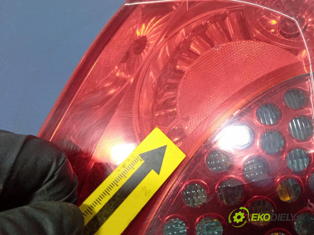 Peugeot 207 2008 svetlo / reflektor zad Prava: Vonkajsia: 9649986580