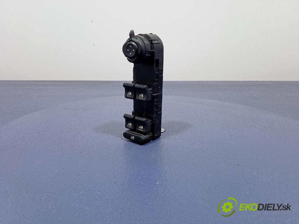 Alfa romeo 159 2006 prepínač Okná: