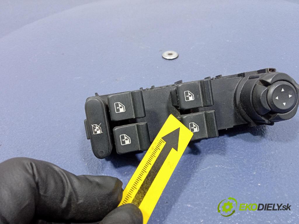 Alfa romeo 159 2006 prepínač Okná: