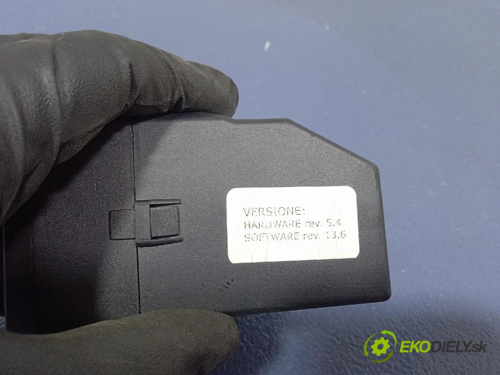 Alfa romeo 159 2006 Spínač zapalování. 1560616200