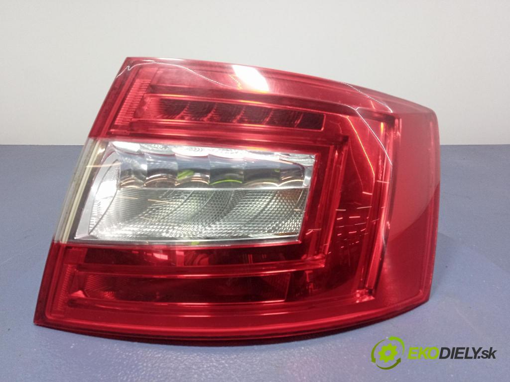 Skoda Octavia 2017 svetlo / reflektor zad Prava: Vonkajsia: 01