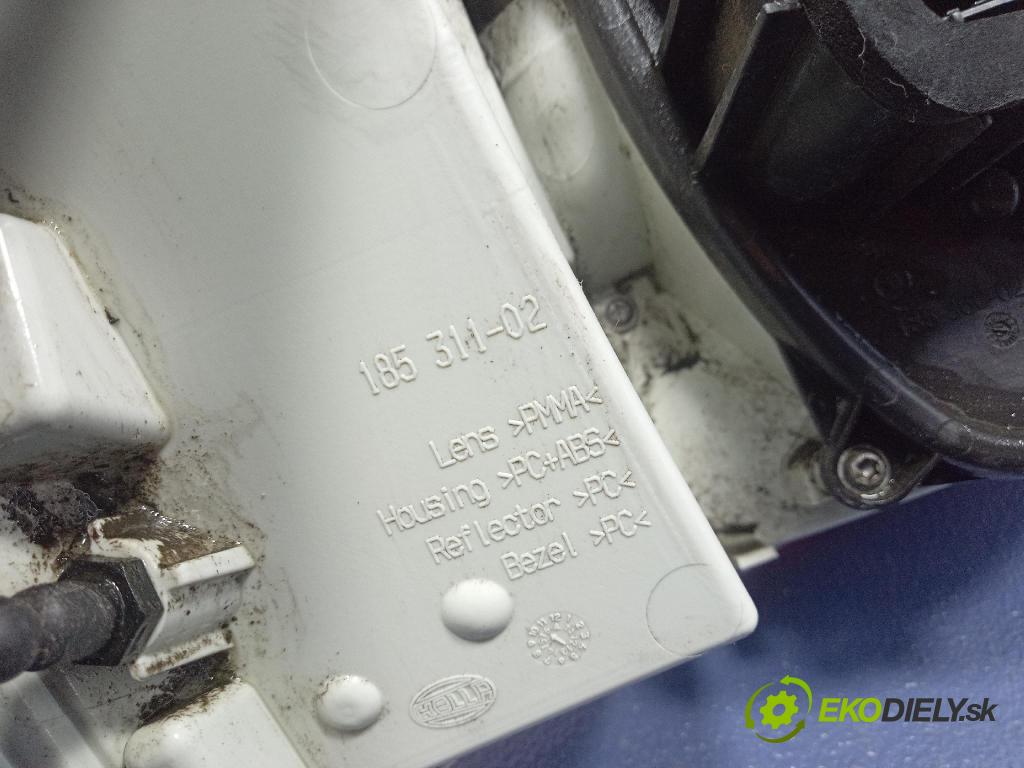 Skoda Octavia 2017 svetlo / reflektor zad Prava: Vonkajsia: 01