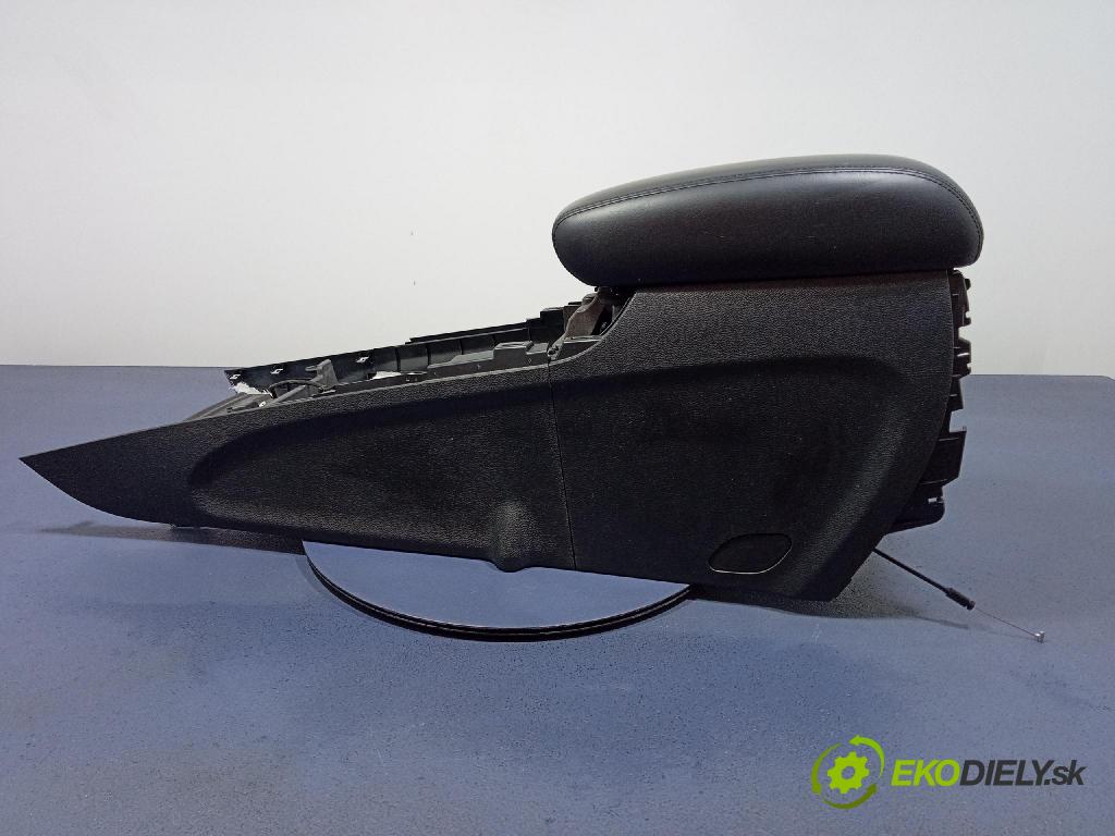 Jeep Grand Cherokee 2020 tunel Stredný: C02100009BL