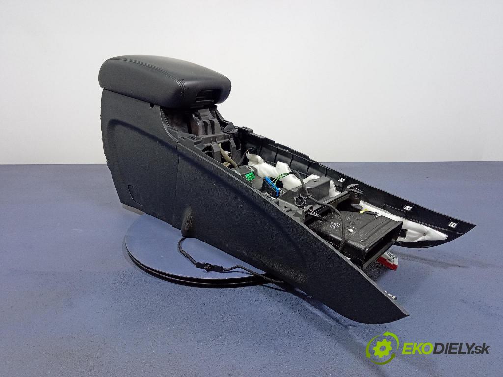 Jeep Grand Cherokee 2020 tunel Stredný: C02100009BL