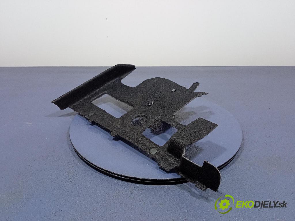 Jeep Grand Cherokee 2020 kryt Plast: Interiéry: 1WH10XXAE