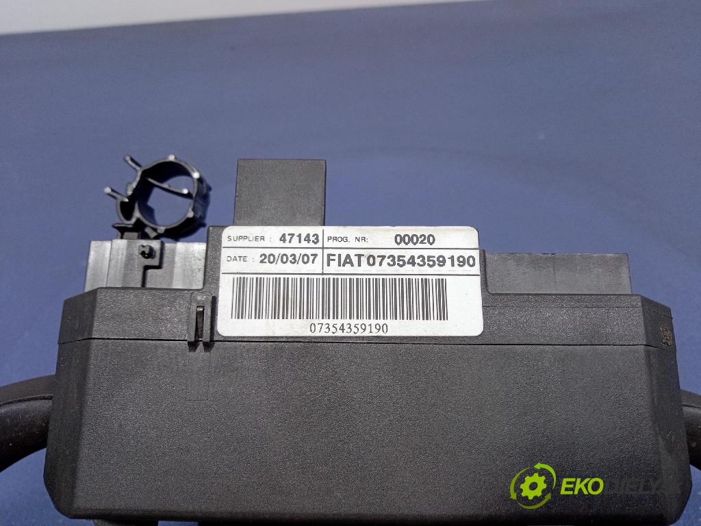 Lancia Ypsilon 2007 prepínač Komplex: 07354359190
